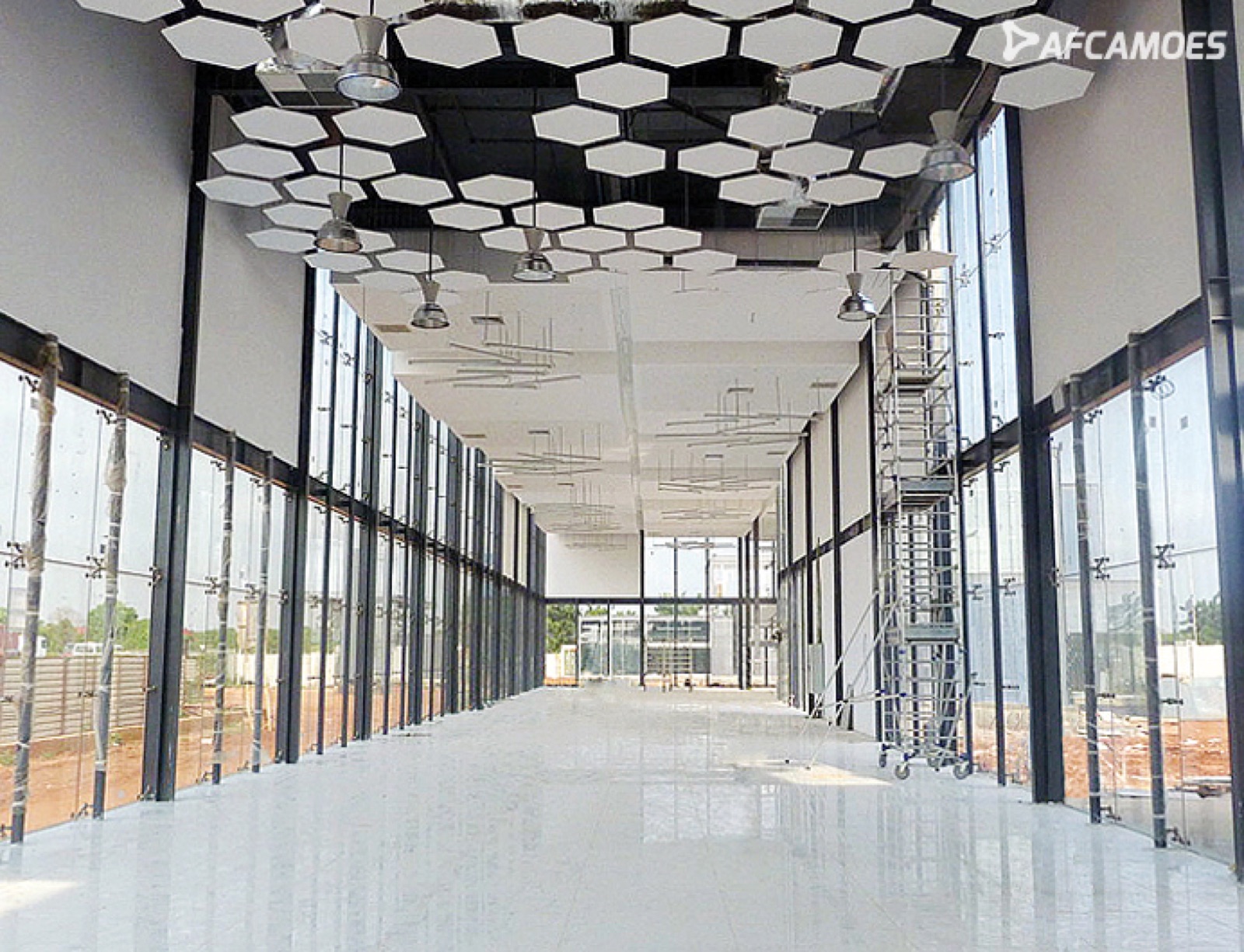 Stand Autostar, Angola